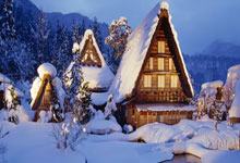 转会期突围战来临；法兰克福围绕社区盾完成体检；目标明确；轮换策略成焦点(德国法兰克福简介)